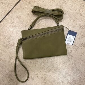 Universal Thread Sage Wristlet Clutch